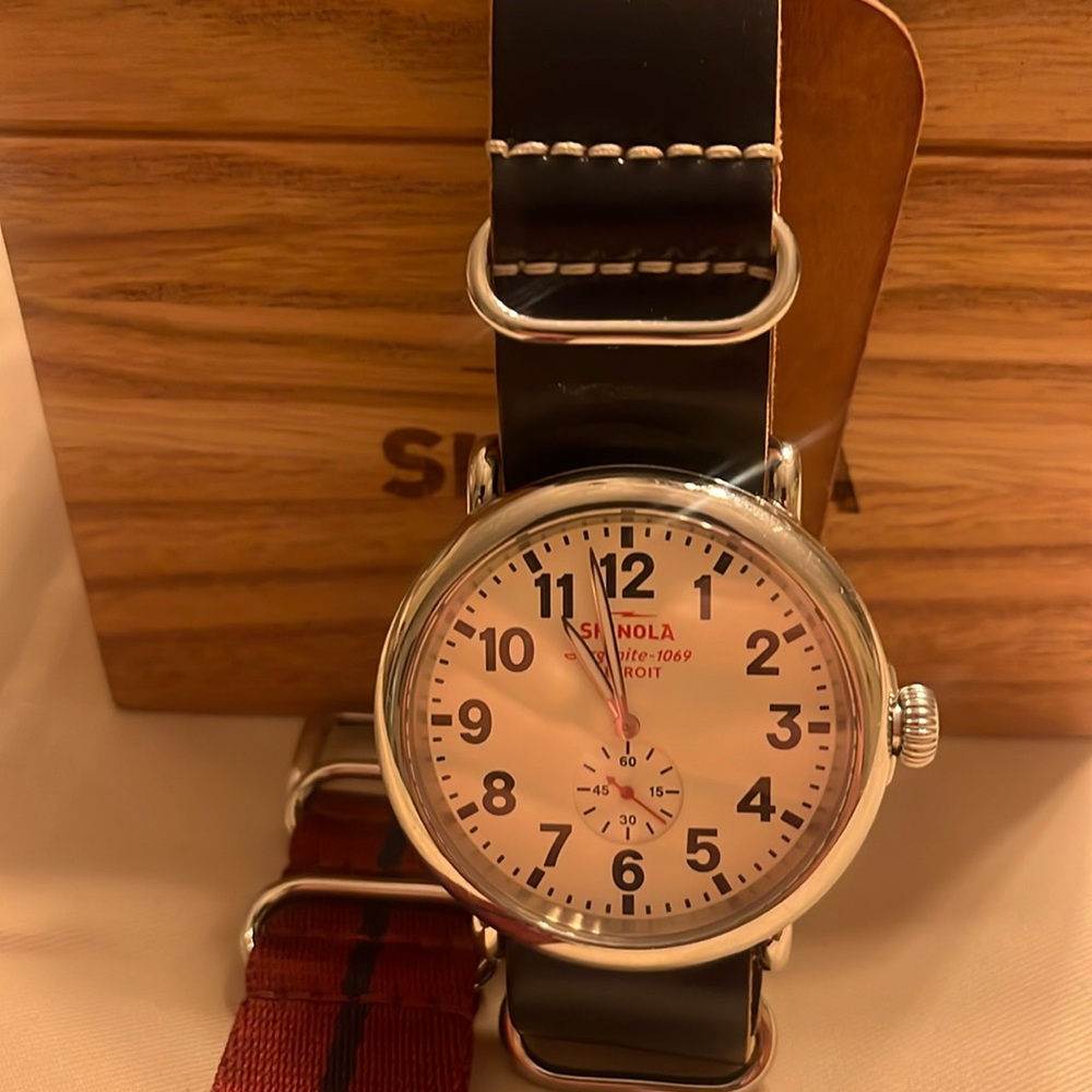 47 inch Runwell watch shonola like new